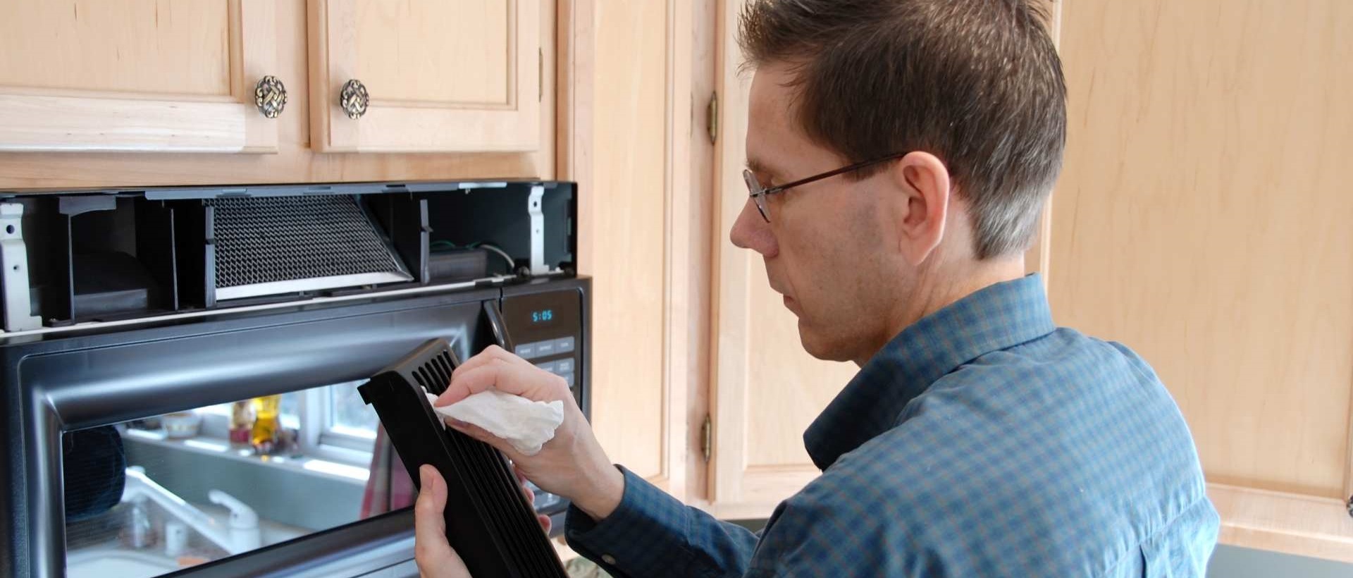 Kitchen fitters RM13